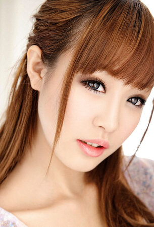 Rin Momoka
